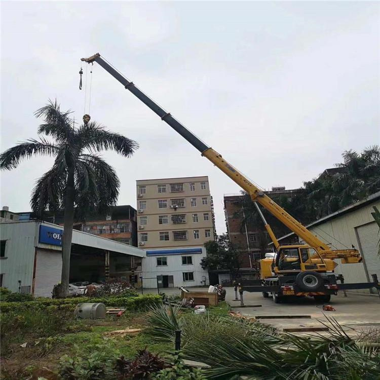 德安县12吨吊车出租一天的收费标准是什么