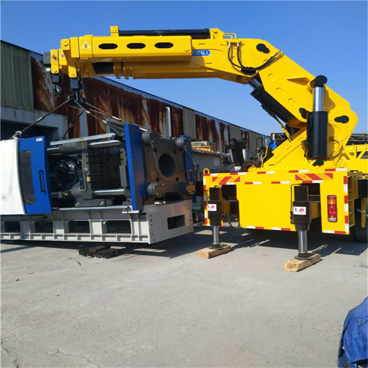 德安县 大吨位折臂吊出租费用解析：一小时租赁多少钱